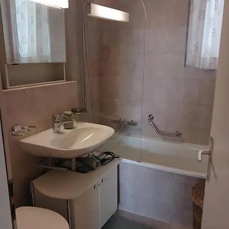 Charmante Jugendstilwohnung Mit Tiefengaragenplatz St. Gallen