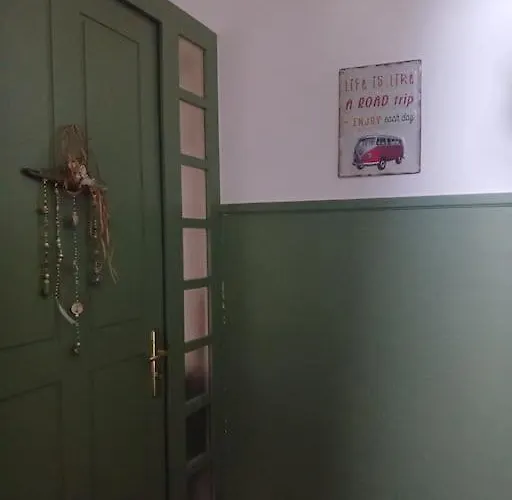 Charmante Jugendstilwohnung Mit Tiefengaragenplatz شقة *