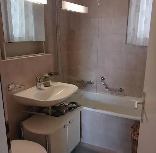 Charmante Jugendstilwohnung Mit Tiefengaragenplatz سانت غالن