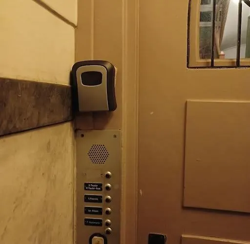 Charmante Jugendstilwohnung Mit Tiefengaragenplatz * St. Gallen